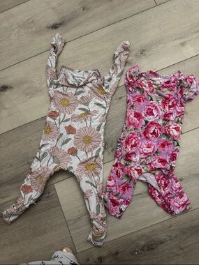 Gunamuna 6-9 months Floral Baby Romper Set - Pink & Rose Print